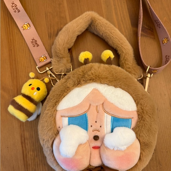 Cry Baby Big Head Bag - Picture 3 of 3